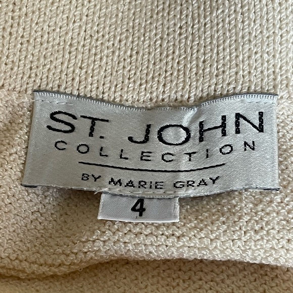 St. John Evening Gold Star
Ribbon Sweater Black/ivory skirt | Size M/4 - Picture 13 of 16
